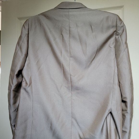 Tailored Tan Blazer with Textured Fabric - Picture 6 of 6